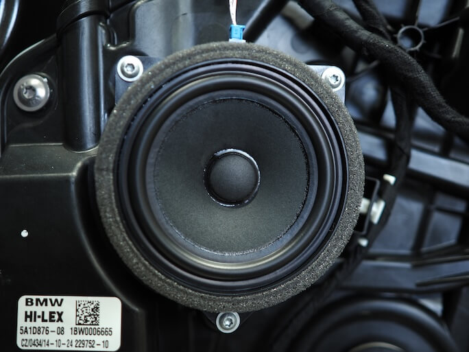 BMWX2のフロントドアスピーカー