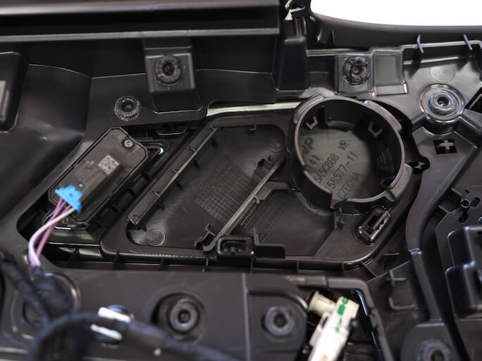 BMWX2のフロントドア内張