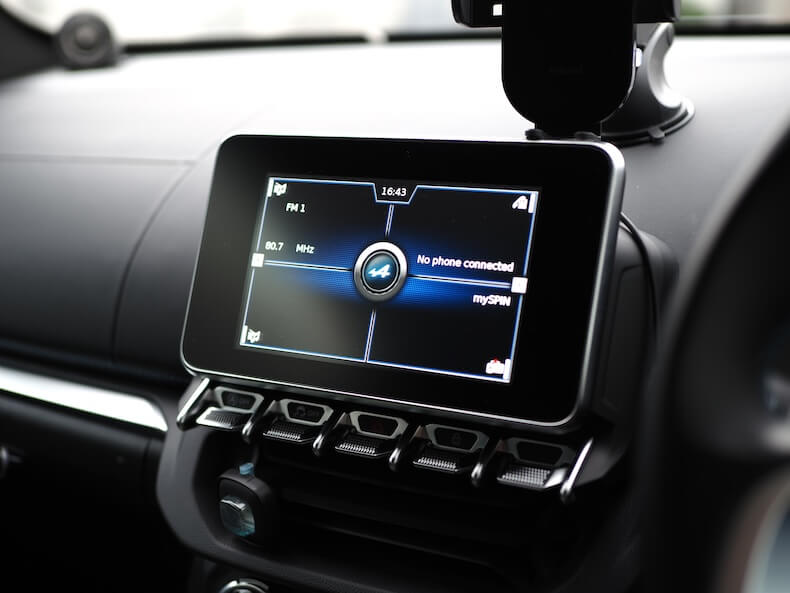 SA030087アルピーヌA110のオーディオ音質調整