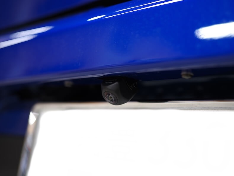 スズキスイフトスポーツにバックカメラを取り付け