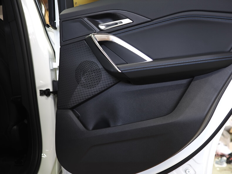 BMWX2のリアドア内張