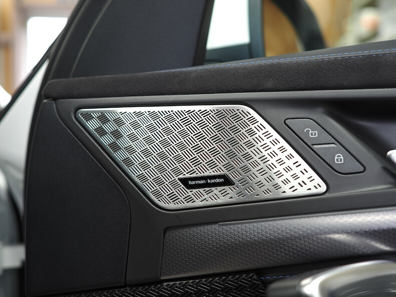 BMWX2フロントドア内張