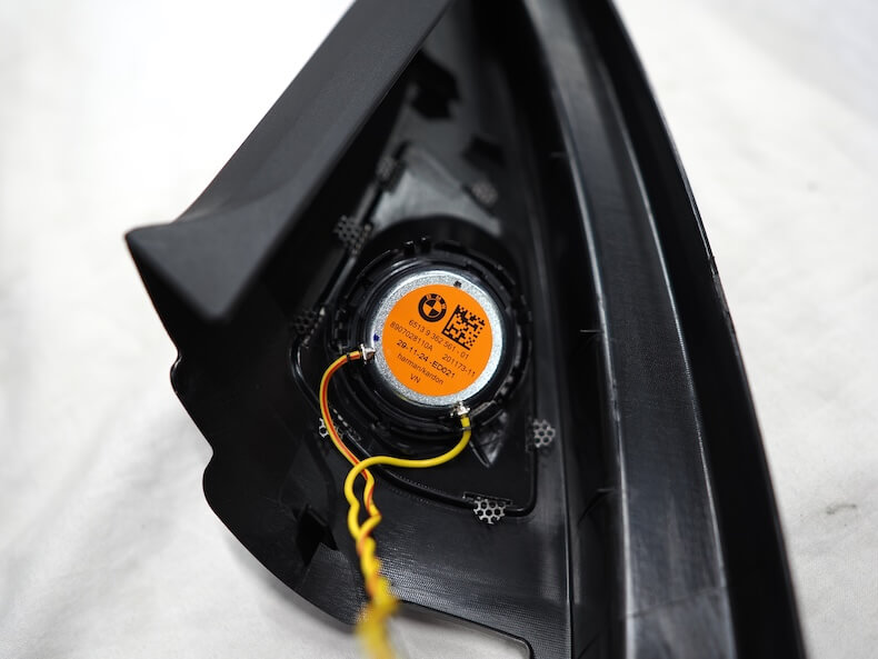 BMWM3のフロントドアツィーター