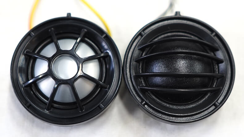 BMWM3のフロントドアツィーターとオーディソンのツィーター