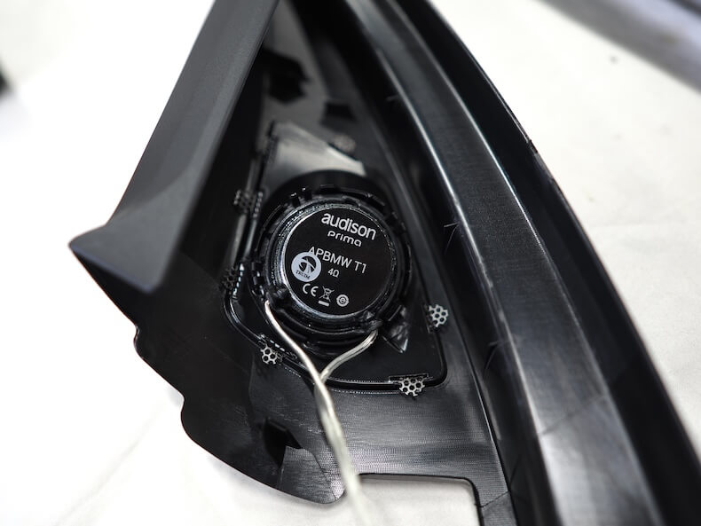 BMWM3のフロントドアツィーターとオーディソンのツィーター
