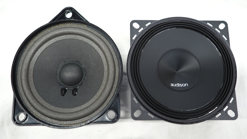 ポルシェマカンの純正ミッドレンジスピーカーとオーディソンのミッドレンジスピーカー
