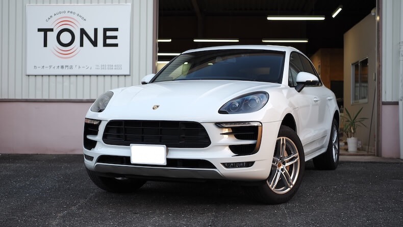 ポルシェ マカン フロントスピーカー交換