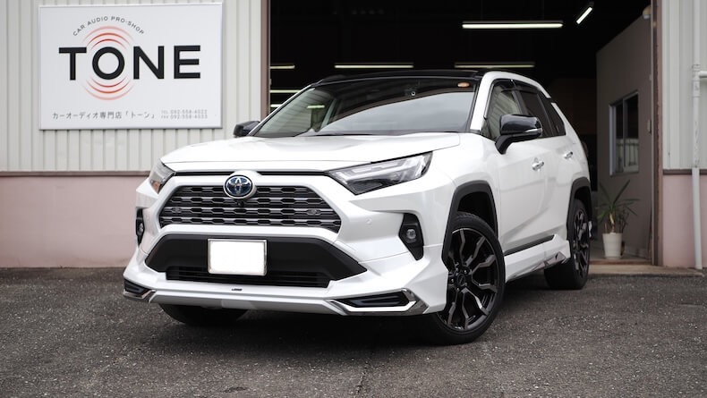 トヨタ ＲＡＶ４ フロントスピーカー交換とドア制振