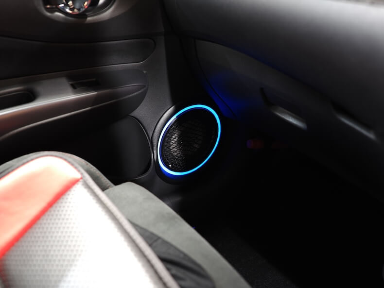 日産ノートのフロントドアをアウターバッフル化