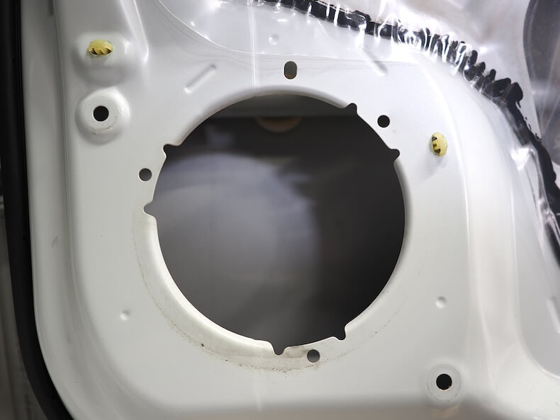スズキアルトワークスのドアスピーカーを取り外し