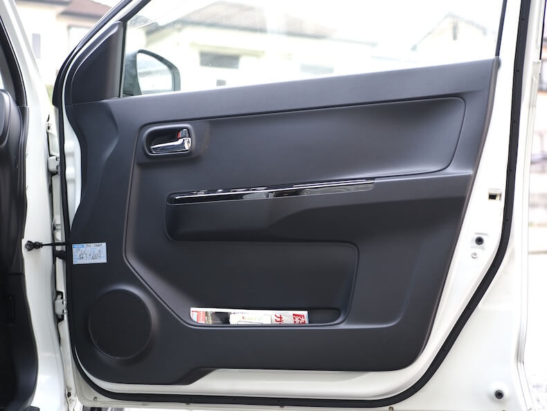 スズキアルトワークスのドアにカロッツェリアのスピーカーを取り付け