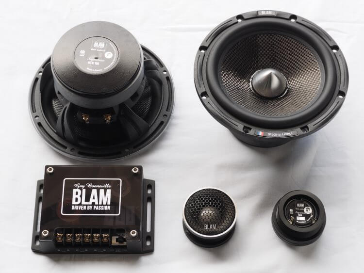 カーオーディオスピーカーのレビュー 福岡のカーオーディオ専門店トーン