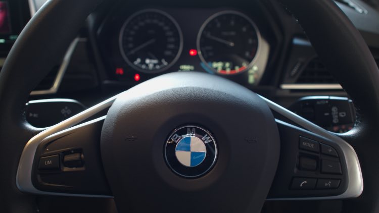 BMW 音質向上 スピーカー交換