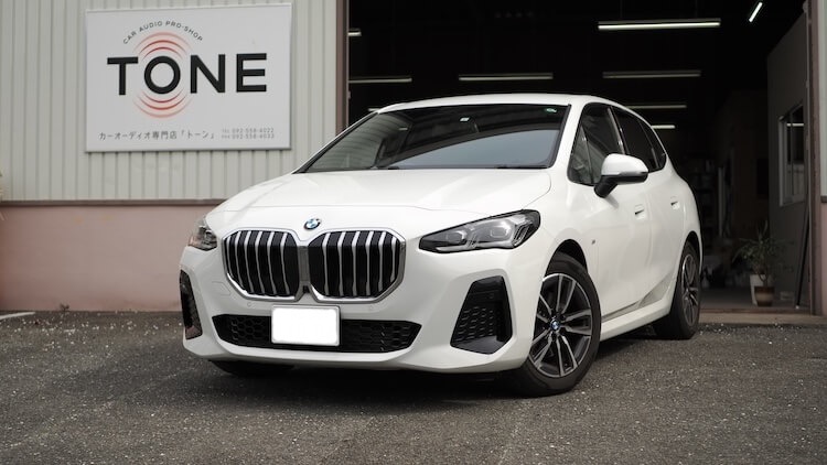 ＢＭＷ ２１８ｄ フロントドアスピーカーとシート下ウーファー交換