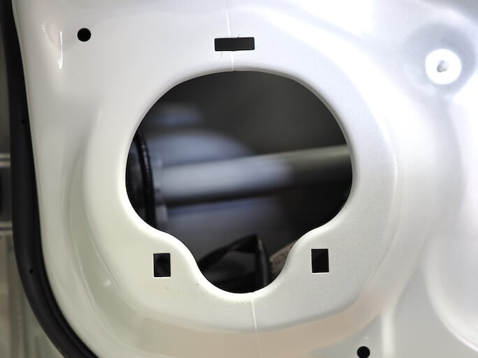 ホンダN_ONEのフロントドアスピーカーを取り外し