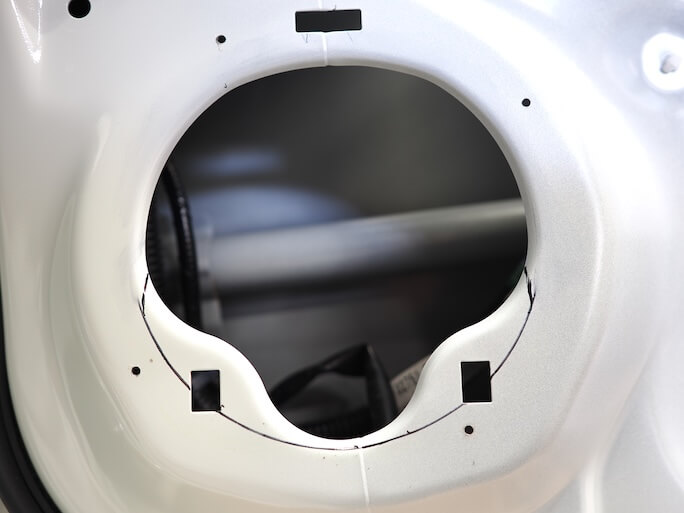 ホンダN_ONEのフロントドアスピーカーを取り外し