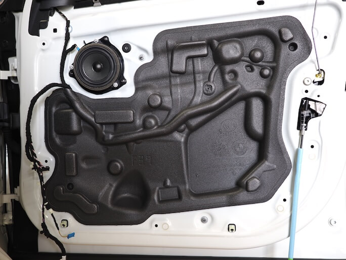 BMWX2のフロントドア内部