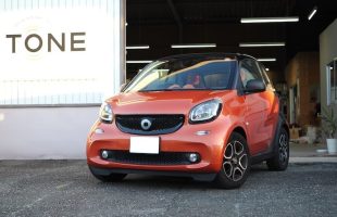 スマート フォーツー ディスプレイオーディオ取り付け