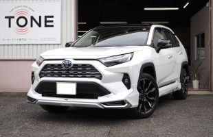 トヨタ ＲＡＶ４ フロントスピーカー交換とドア制振